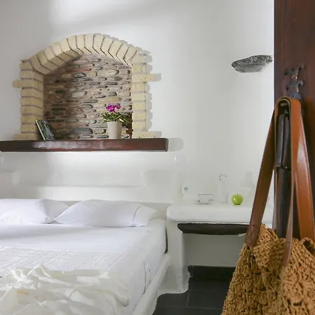 Astrolithos Boutique 4*