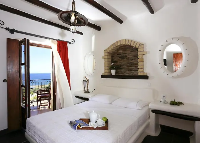 Astrolithos Boutique מונמבאסיה