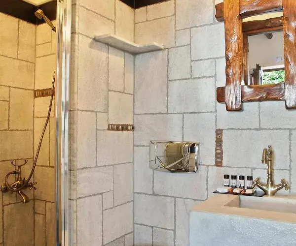 Astrolithos Boutique בית הארחה