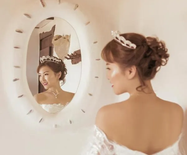 Astrolithos Boutique בית הארחה 4*