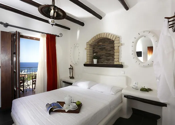 Astrolithos Boutique בית הארחה