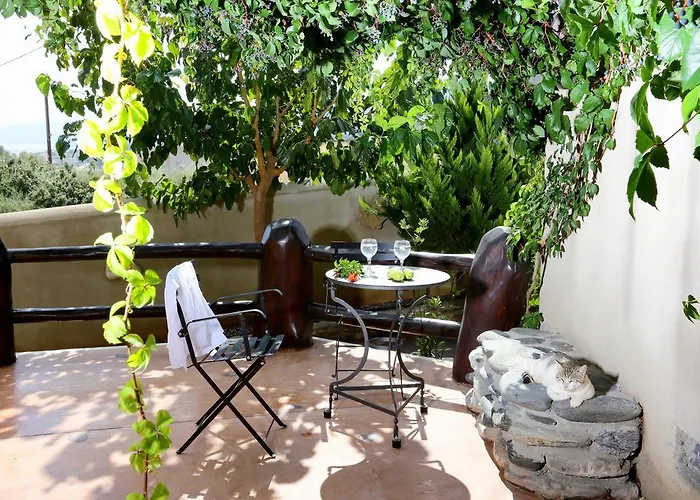 Astrolithos Boutique מונמבאסיה